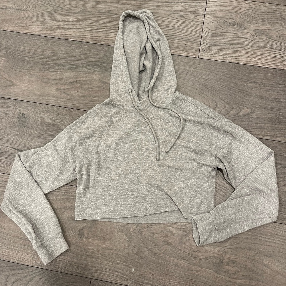 cropped hoodie